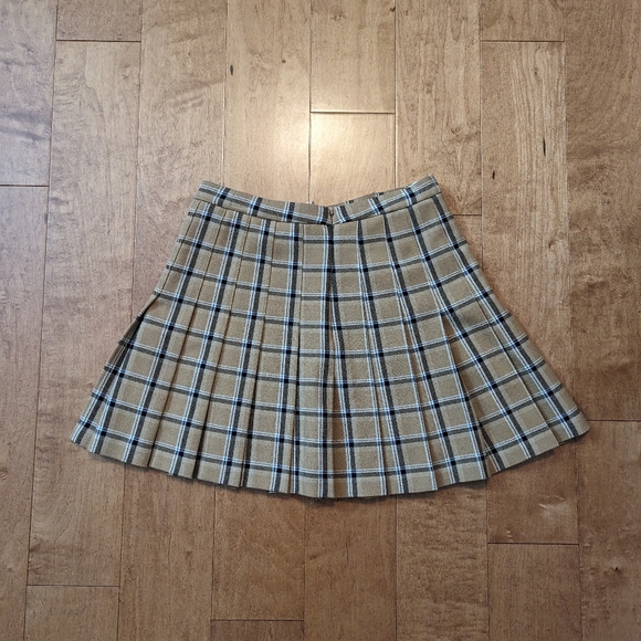 Aritzia Wilfred Classic Plaid Mini Skirt - Picture 2 of 5